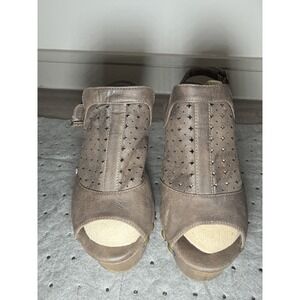 Cato Womens Size 8 Brown Cut Suede Slingback Studded Block Heel Sandal